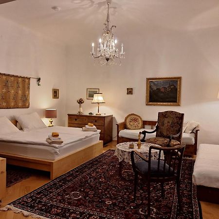 Apartment Altwien Екстер'єр фото