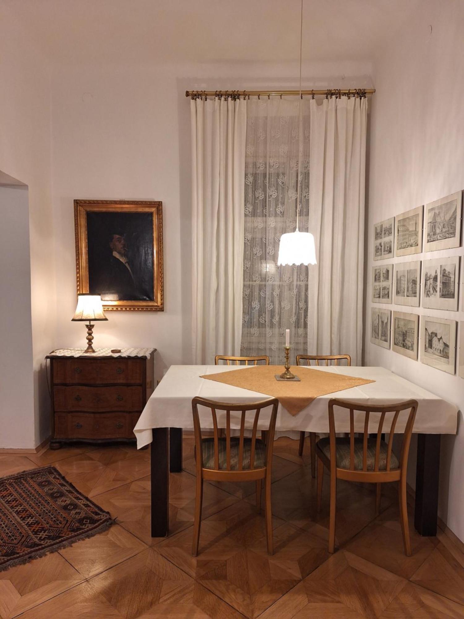 Apartment Altwien Екстер'єр фото