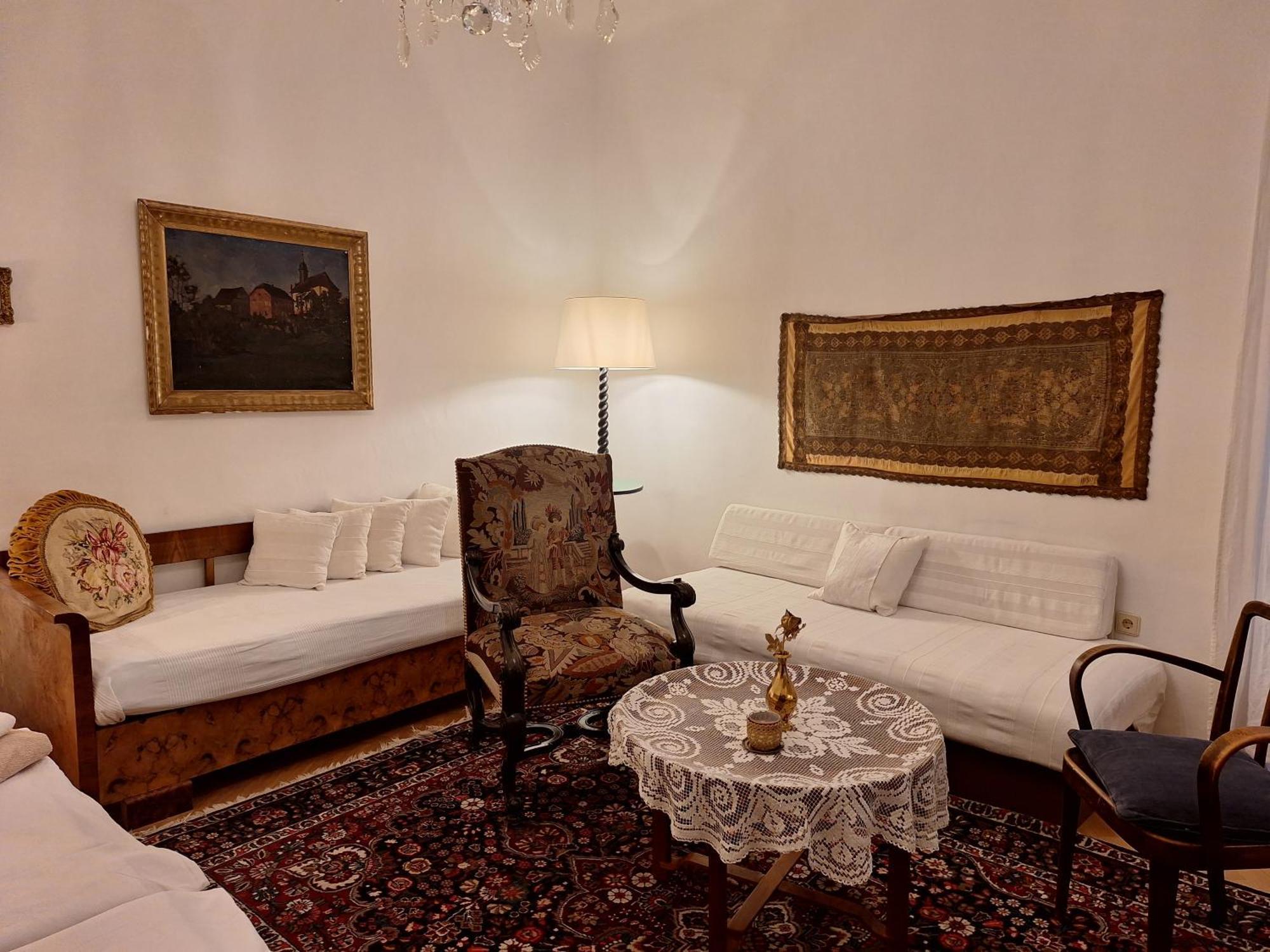 Apartment Altwien Екстер'єр фото