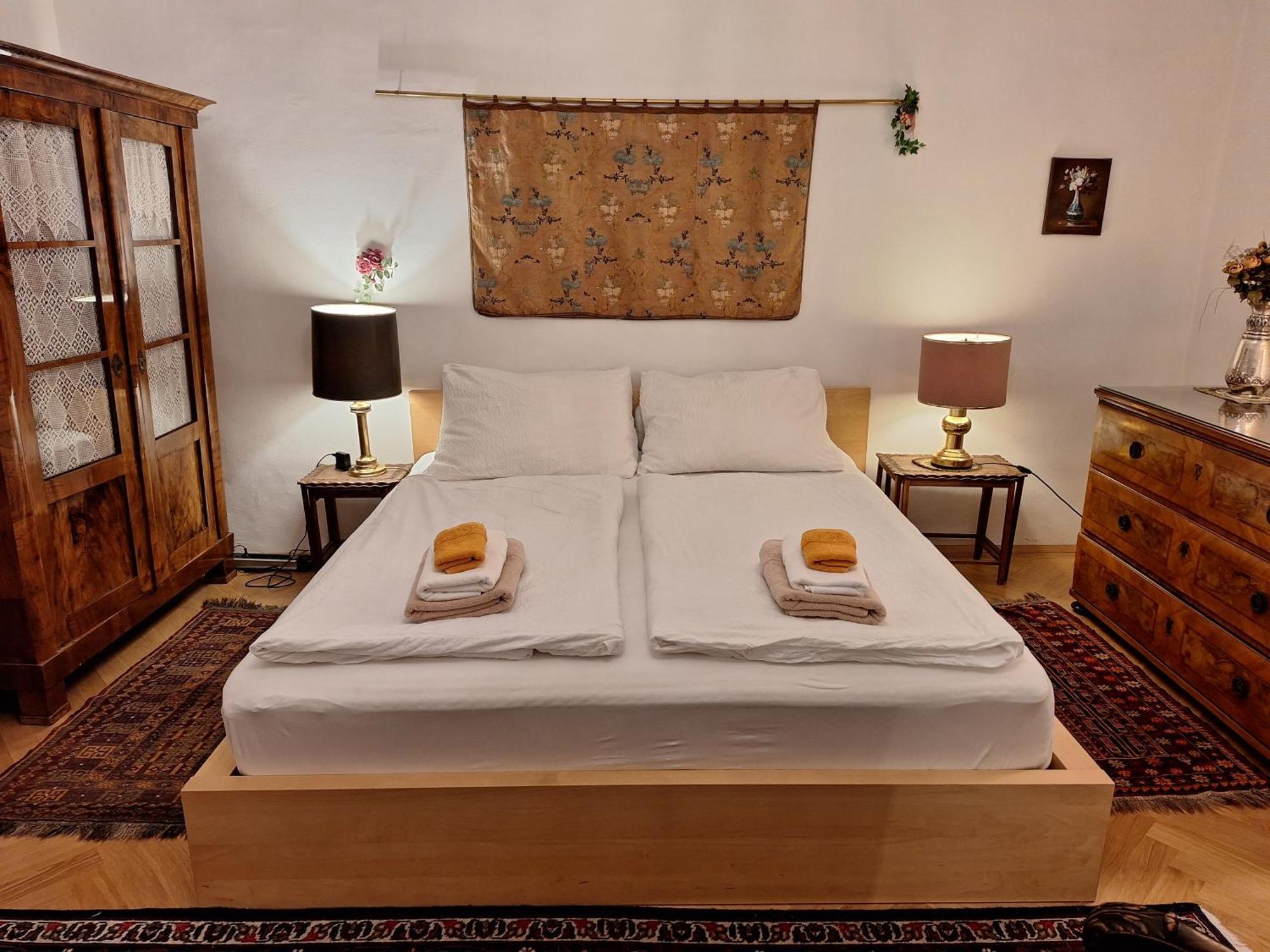 Apartment Altwien Екстер'єр фото