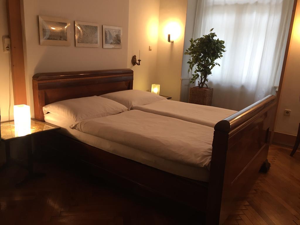 Apartment Altwien Екстер'єр фото