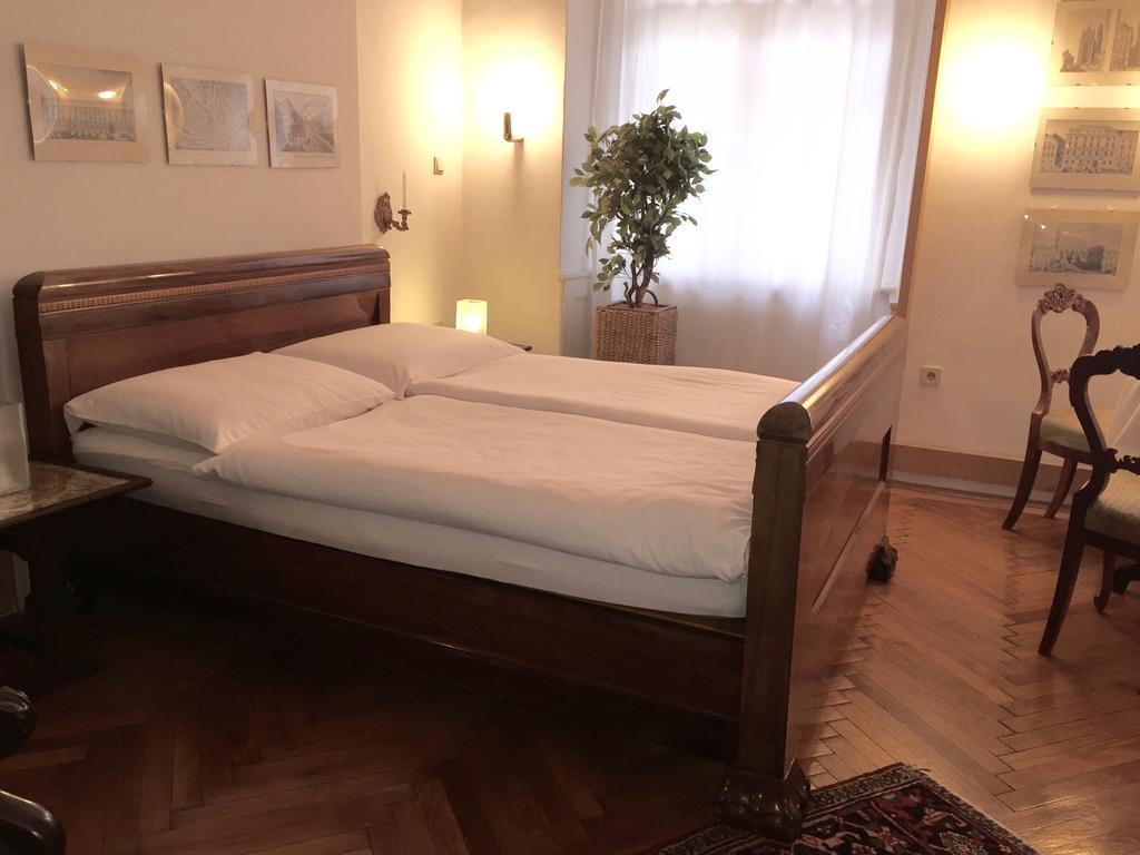 Apartment Altwien Екстер'єр фото