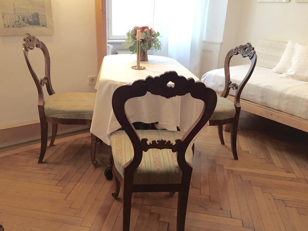 Apartment Altwien Екстер'єр фото